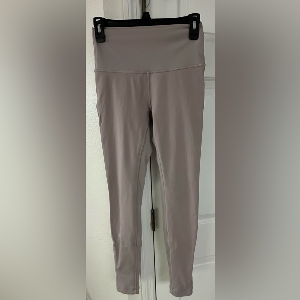 Lululemon HR Wunder train leggings 28” size 6